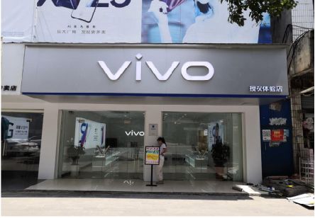 富民}做一个门店面广告招牌需要多少钱？