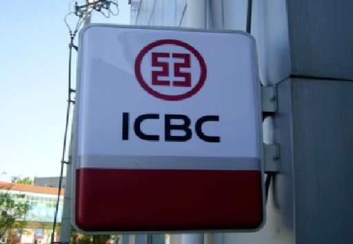 富民导致灯箱发黄的原因有哪些?