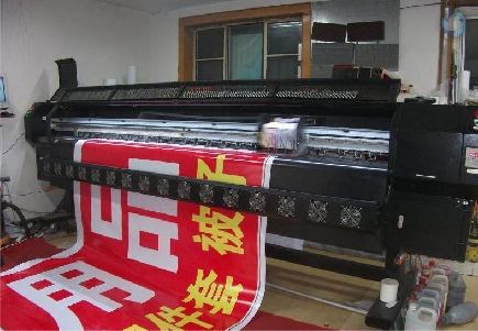 富民喷绘广告分辨率是多少？